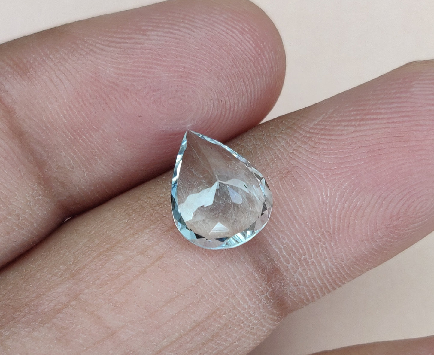 Natural Aquamarine Pear Shape 2.95 Carats Faceted Cut 9x12 mm Aqua Blue Color Fine Quality Loose gemstones for Making Jewellery in the Lowest Price
