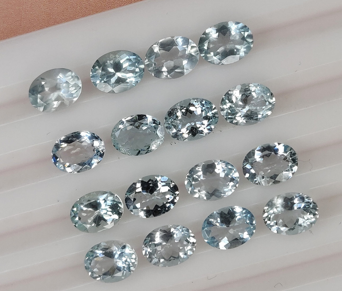 Fine Quality 100% Natural Aquamarine Sky Blue Color Oval Shape 6x8MM Faceted Cut 38.80 Carats 35-Piece Loose Gemstones for Jewelry Making