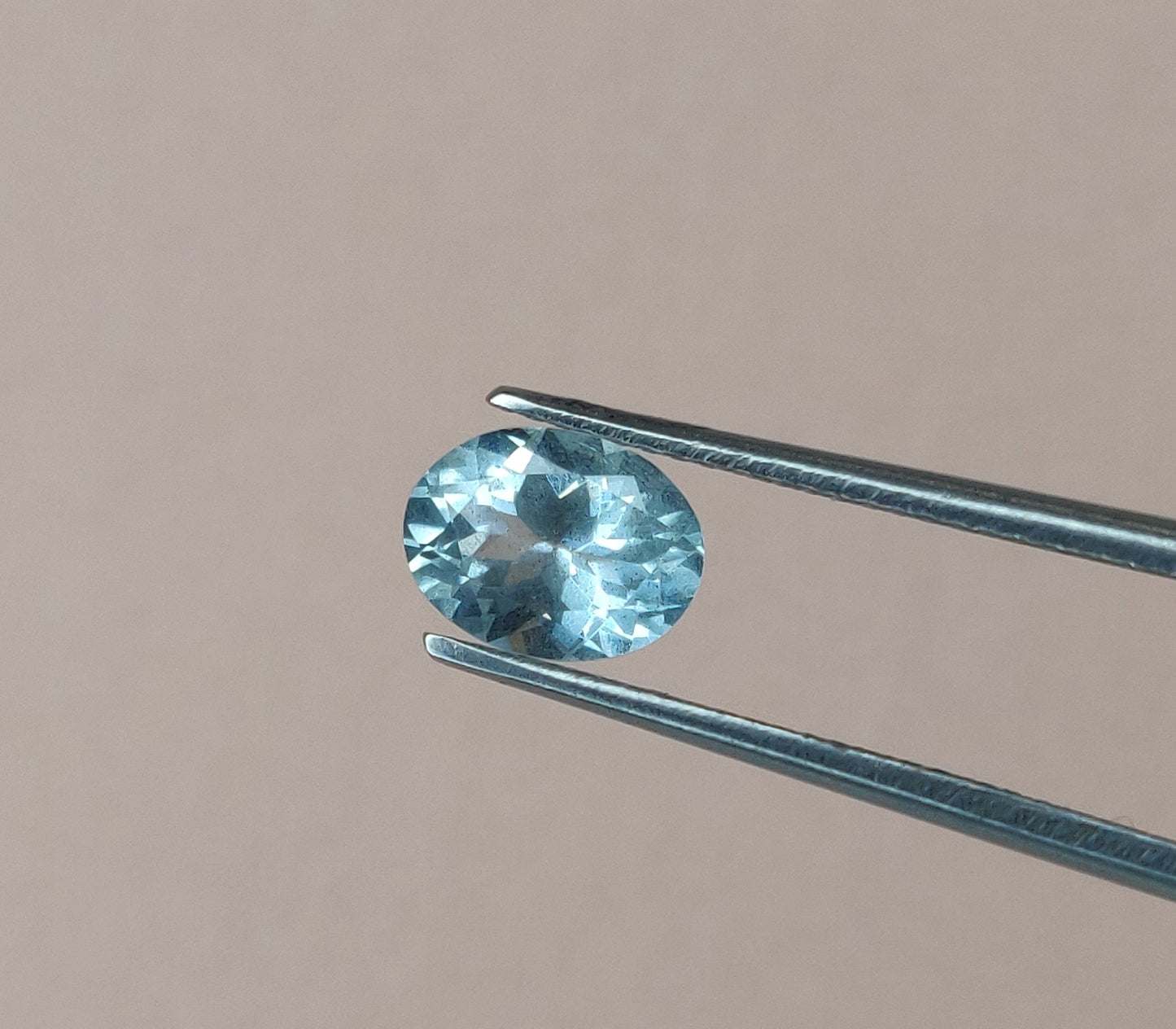Fine Quality 100% Natural Aquamarine Sky Blue Color Oval Shape 6x8MM Faceted Cut 38.80 Carats 35-Piece Loose Gemstones for Jewelry Making