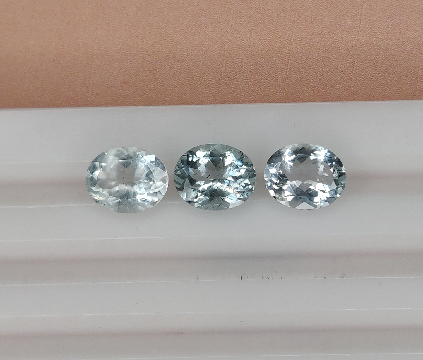 Excellent Cut Fine Quality Natural Aquamarine (3 Pcs Lot) 7.10 Carats Oval Shape 8x10mm Sky Blue Color Faceted Loose Gemstones for Jewelry Making