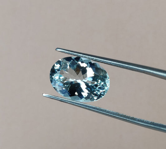 Top Quality Natural Aquamarine 5.60cts. Oval Shape Loose Gemstone, 10x14 mm Faceted Cut Stone, Aquamarine for Jewelry Making at the Lowest Price