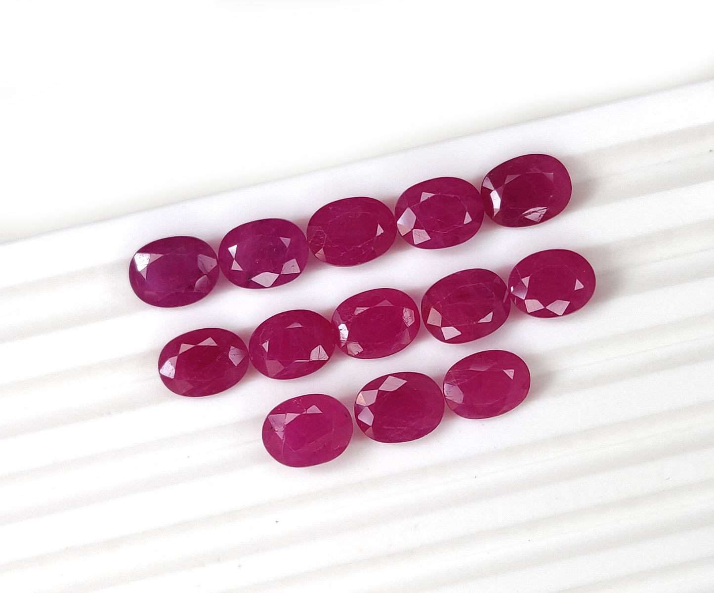 7x9mm Natural Mozambique Ruby Heated Fine Quality Oval Cut Pinkish Red Color Loose Gemstones for Making Necklace