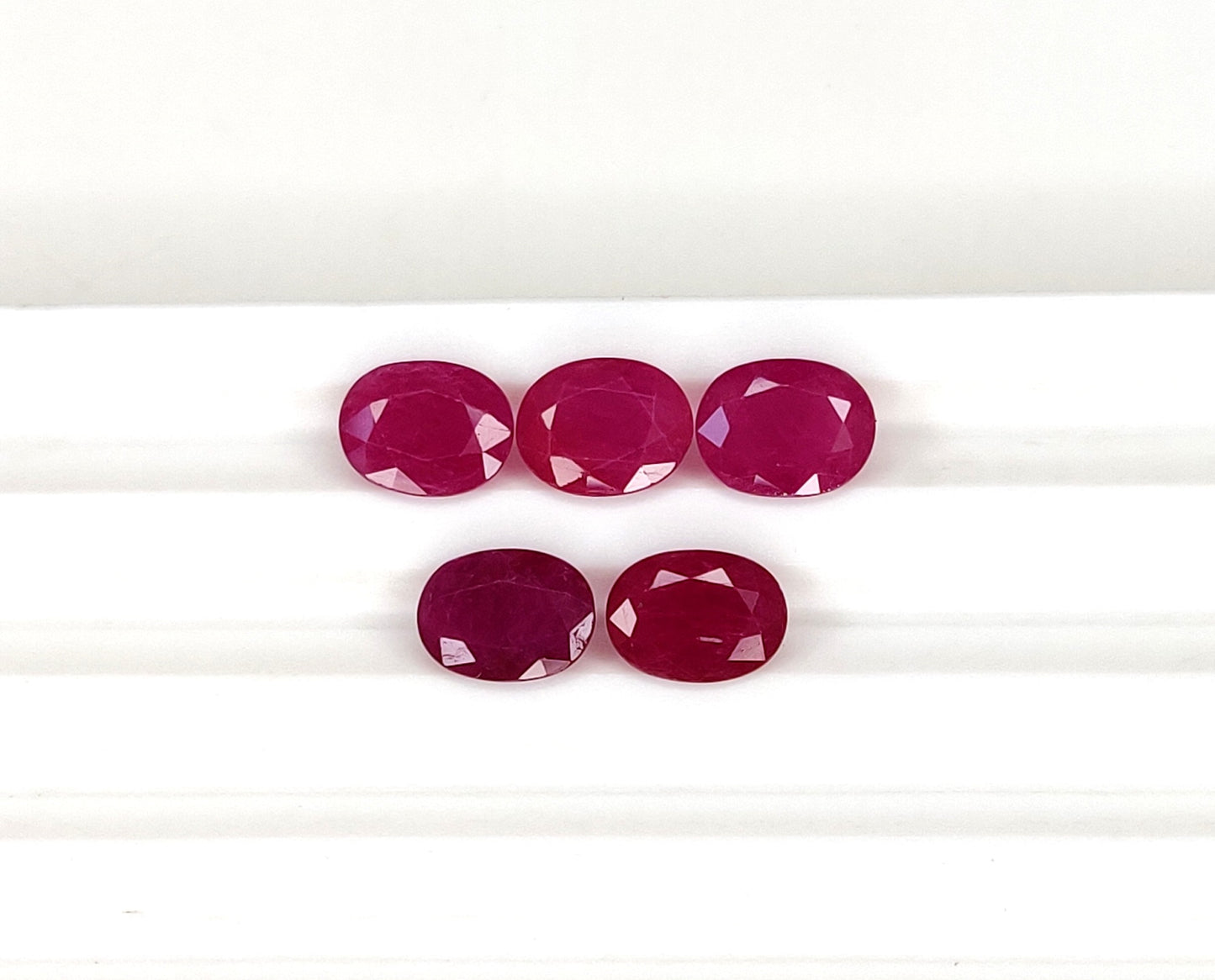 100% Natural Ruby Gemstones Fine Quality Oval-Cut 7x9 mm Pinkish Red Color July Birthstone for Making Jewelry