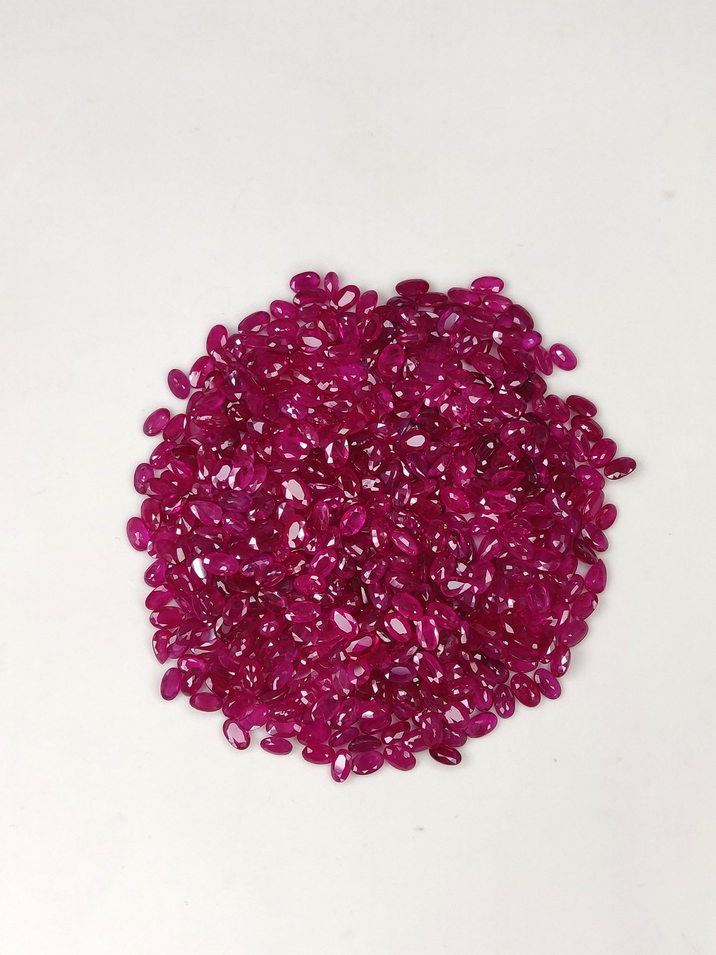 Fine Quality Natural Burma Ruby Heat Oval/Pear Cut 3x5 mm Loose Gemstones Pinkish Red July Birthstone for Jewellery Making