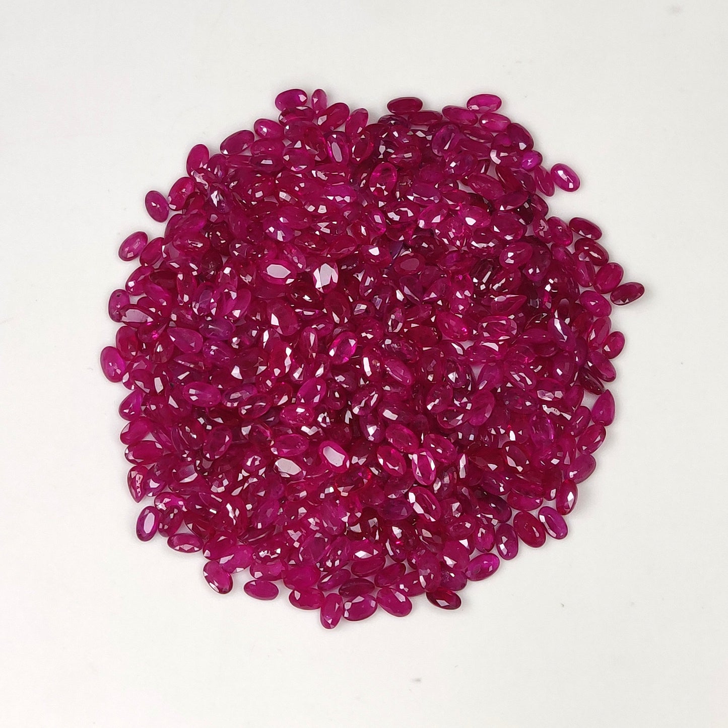 Fine Quality Natural Burma Ruby Heat Oval/Pear Cut 3x5 mm Loose Gemstones Pinkish Red July Birthstone for Jewellery Making