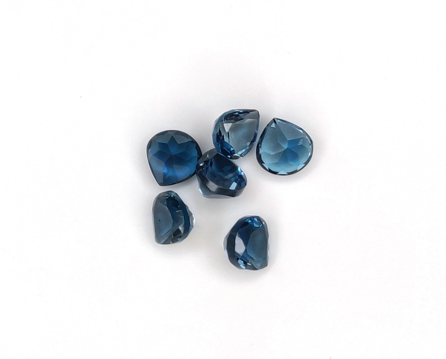 Beautiful Blue Topaz 6mm Heart Cut Loose Gemstone High Quality Natural Blue Topaz December Birthstone for Jewelry Making