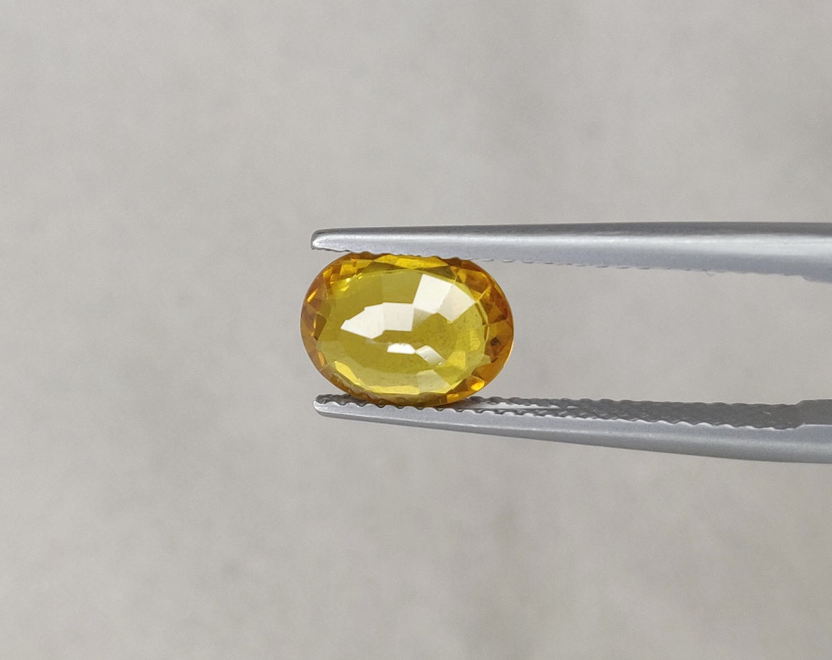 Faceted 9.10x7.10x3.70mm Natural Yellow Sapphire Oval Cut 2.08 Carat Certified Gemstone Fine Quality September Birthstone for Ring & Pendant