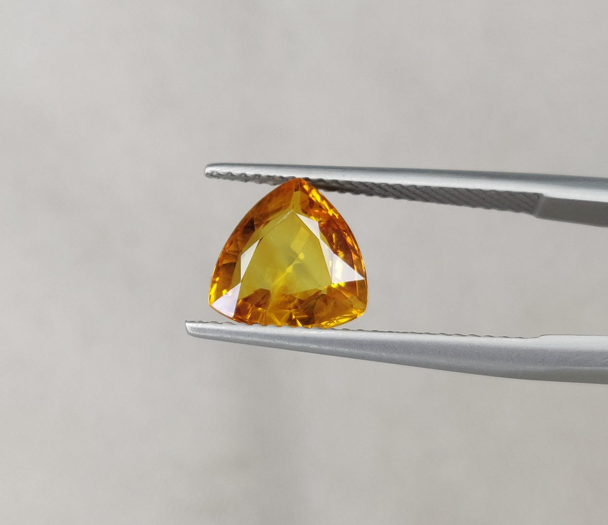 Natural Yellow Sapphire 3.15 Carat Faceted Trillion Cut 9.50x9.50x4.10mm Gemstone AAA Quality Ring Size Yellow Color Stone for Astrology