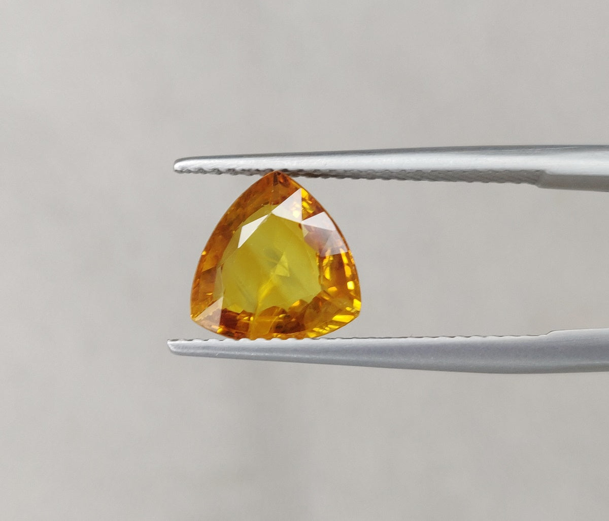 Natural Yellow Sapphire 3.15 Carat Faceted Trillion Cut 9.50x9.50x4.10mm Gemstone AAA Quality Ring Size Yellow Color Stone for Astrology