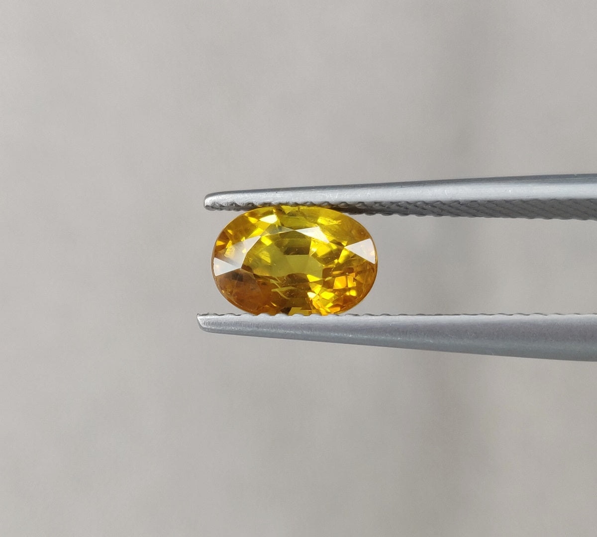 Natural Yellow Sapphire 2.33 Carat Oval Shape 8.40x6x5 mm Single Pcs Gemstone Fine Quality Pukhraj Zodiac Birthstone for Making Ring