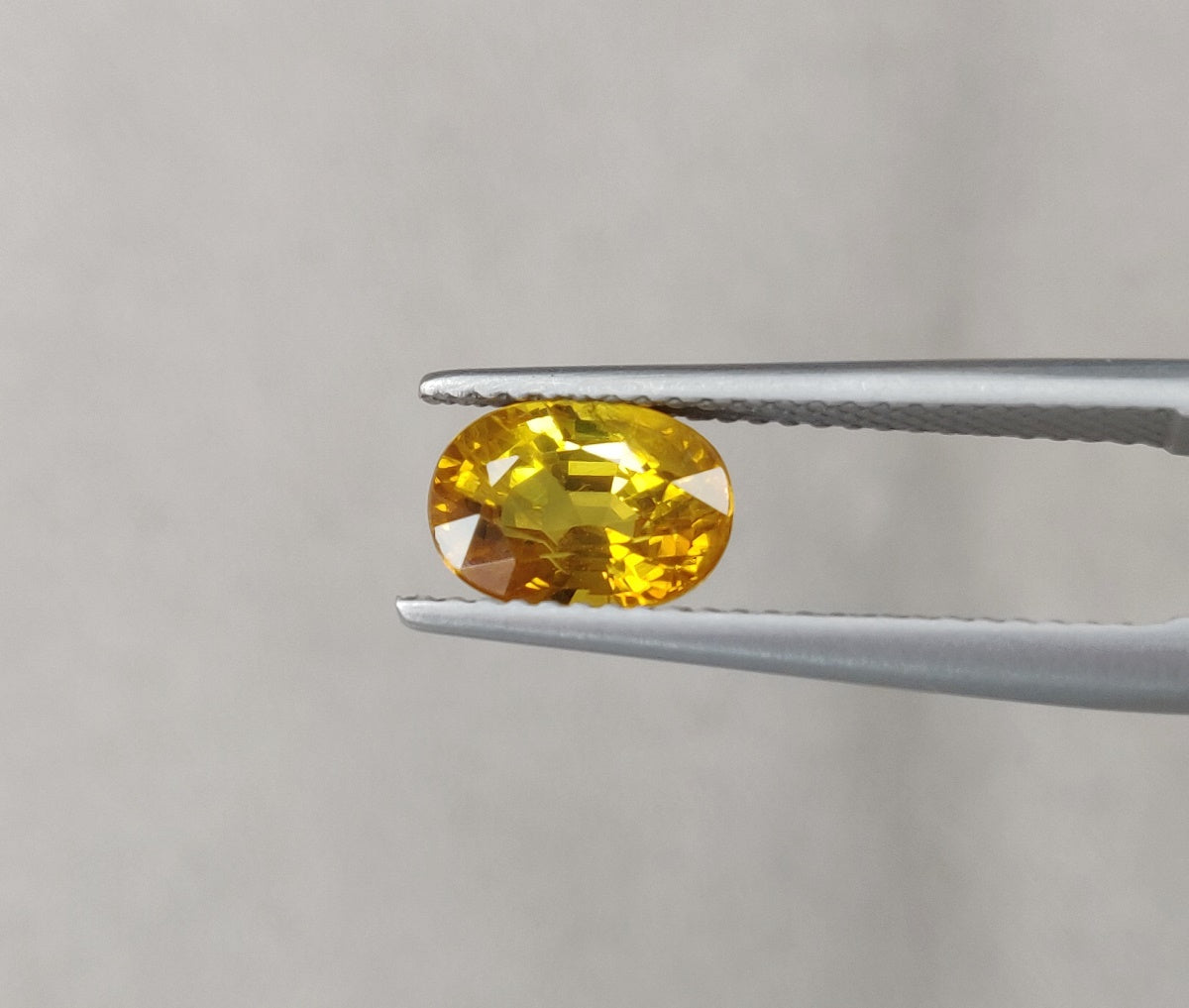 Natural Yellow Sapphire 2.33 Carat Oval Shape 8.40x6x5 mm Single Pcs Gemstone Fine Quality Pukhraj Zodiac Birthstone for Making Ring