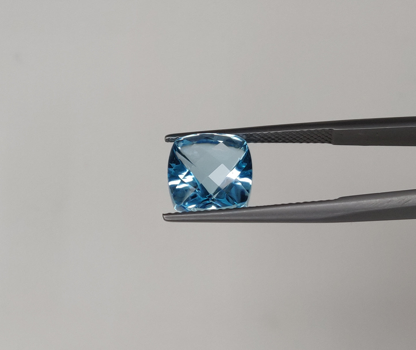 Finest Quality Natural Swiss Blue Topaz Cushion Cut Loose Gemstone for Making Jewellery