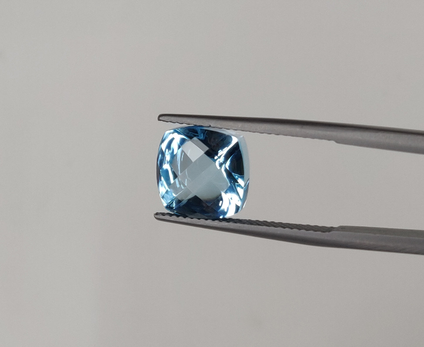 Finest Quality Natural Swiss Blue Topaz Cushion Cut Loose Gemstone for Making Jewellery