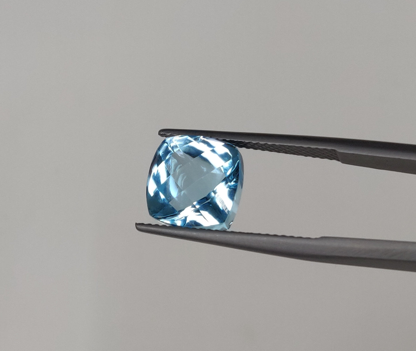 Finest Quality Natural Swiss Blue Topaz Cushion Cut Loose Gemstone for Making Jewellery