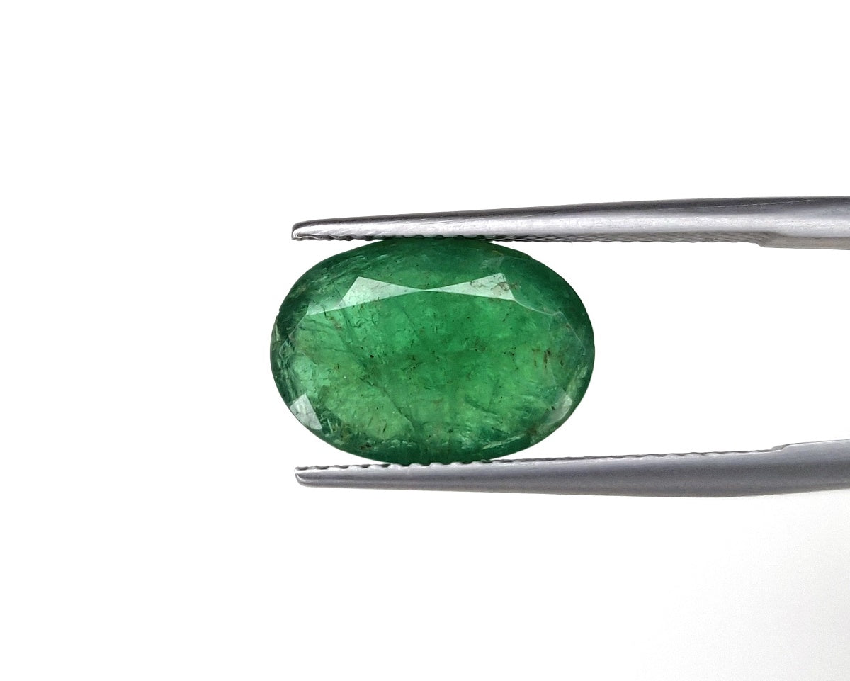 100% Natural Emerald 9.60x13.65x5.30 mm Oval Cut 4.85 Carat Faceted May Birthstone Fine Quality Vivid Green Ring Size Gemstone for Astrology