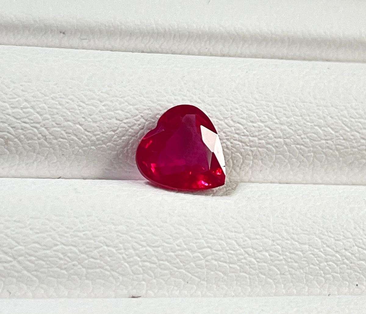 100% Natural Mozambique Ruby No Heat 1.26 Carat Heart Shape Reddish Pink Color July Birthstone for Making a Ring