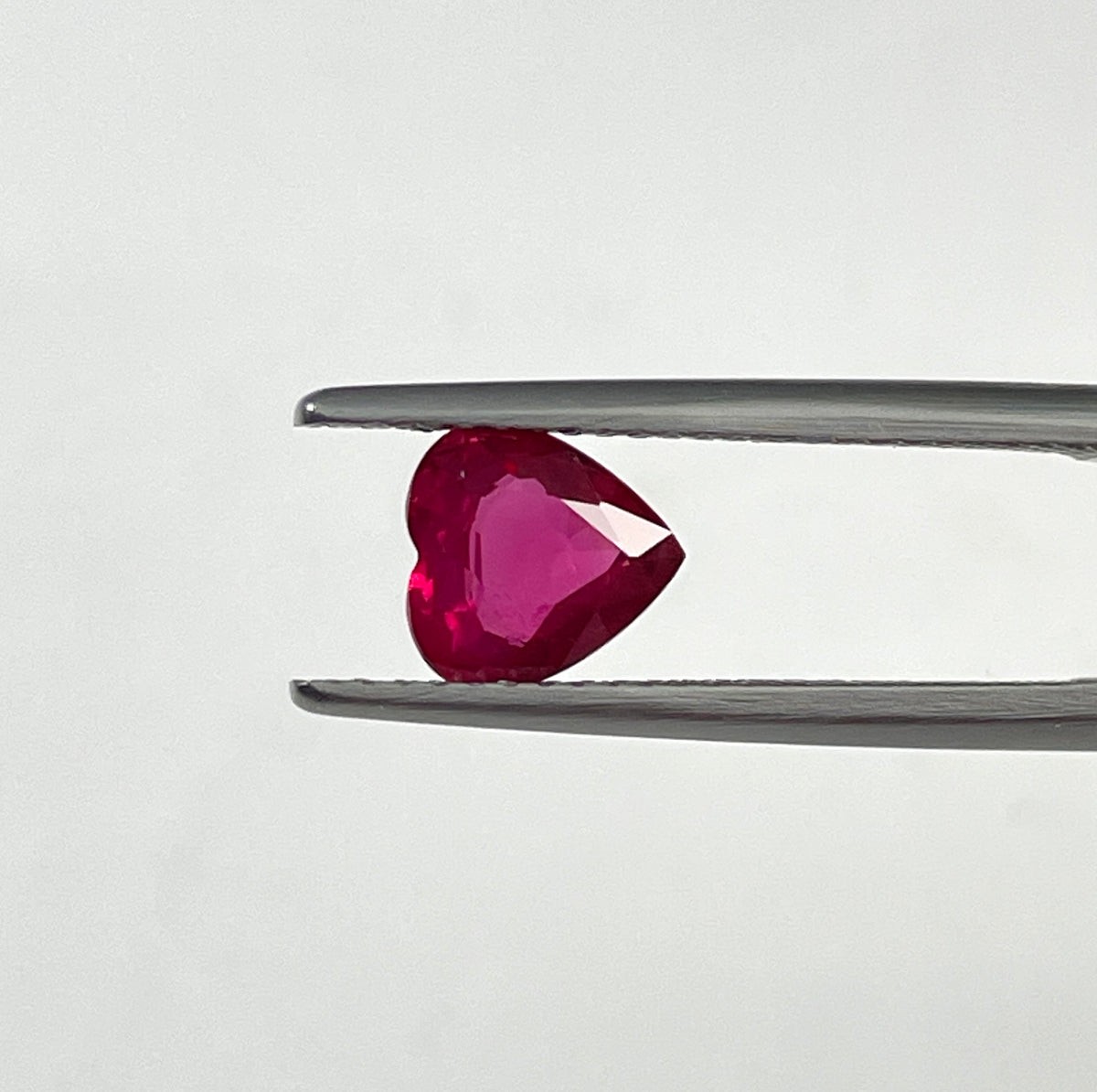 100% Natural Mozambique Ruby No Heat 1.26 Carat Heart Shape Reddish Pink Color July Birthstone for Making a Ring
