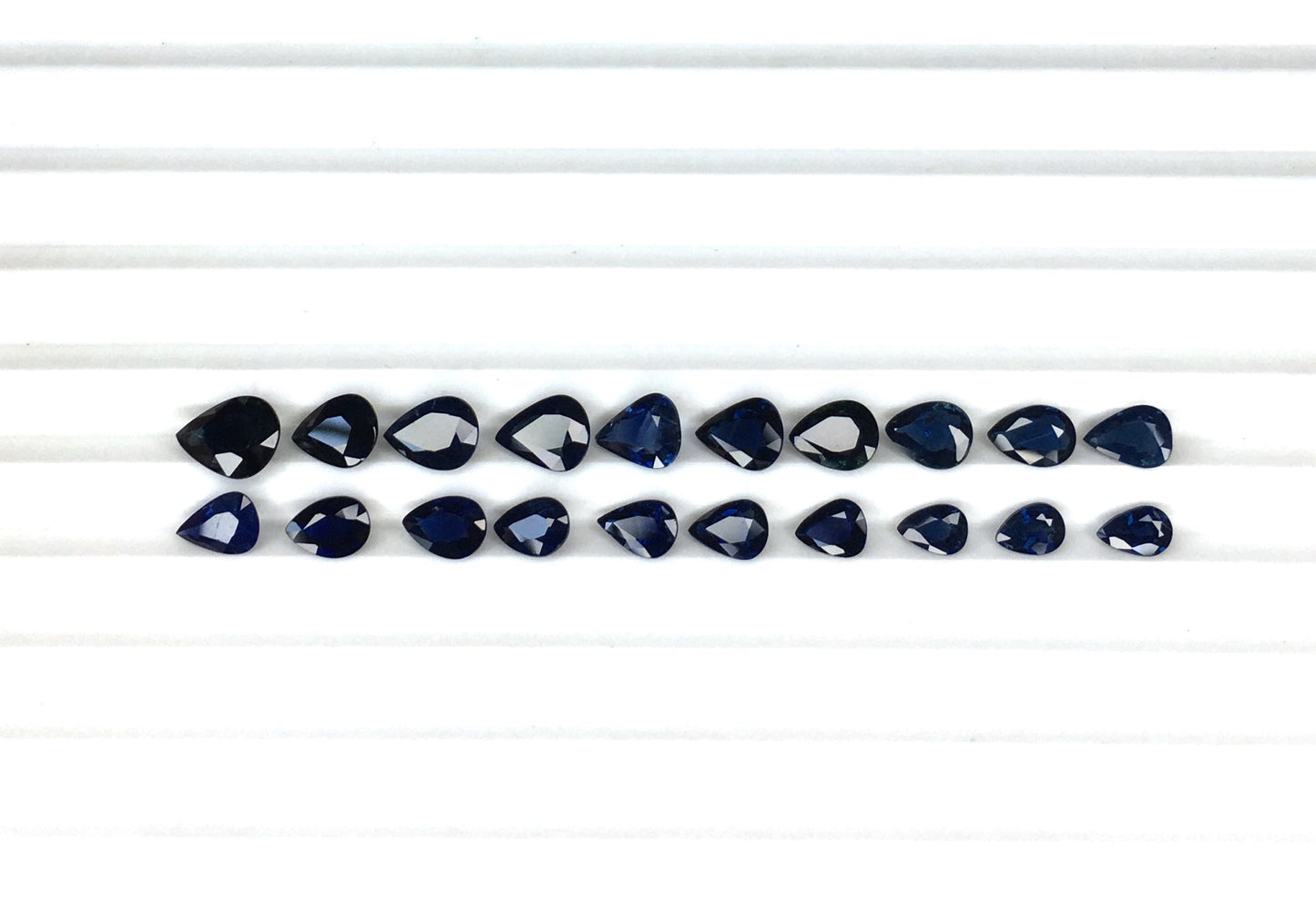 Top Most Quality Natural Blue Sapphire Heated Pear Shape Faceted Cut Calibration Sizes 6x4-7x9 mm Loose Gemstones for Jewellery Making