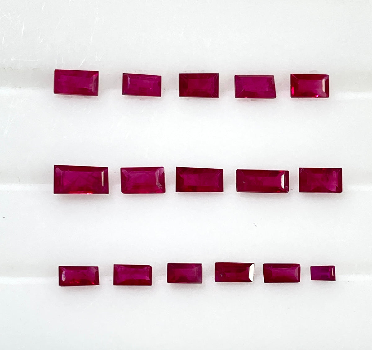 Best Quality Natural Burma Ruby Mix Size Baguette Cut Pinkish Red Color Heated Loose Gemstones for Making Jewelry
