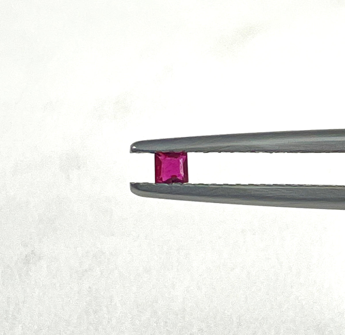 100% Natural Burma Ruby Heated 2.0-2.5mm Square Cut Reddish Pink Color Loose Gemstones for Jewelry Making