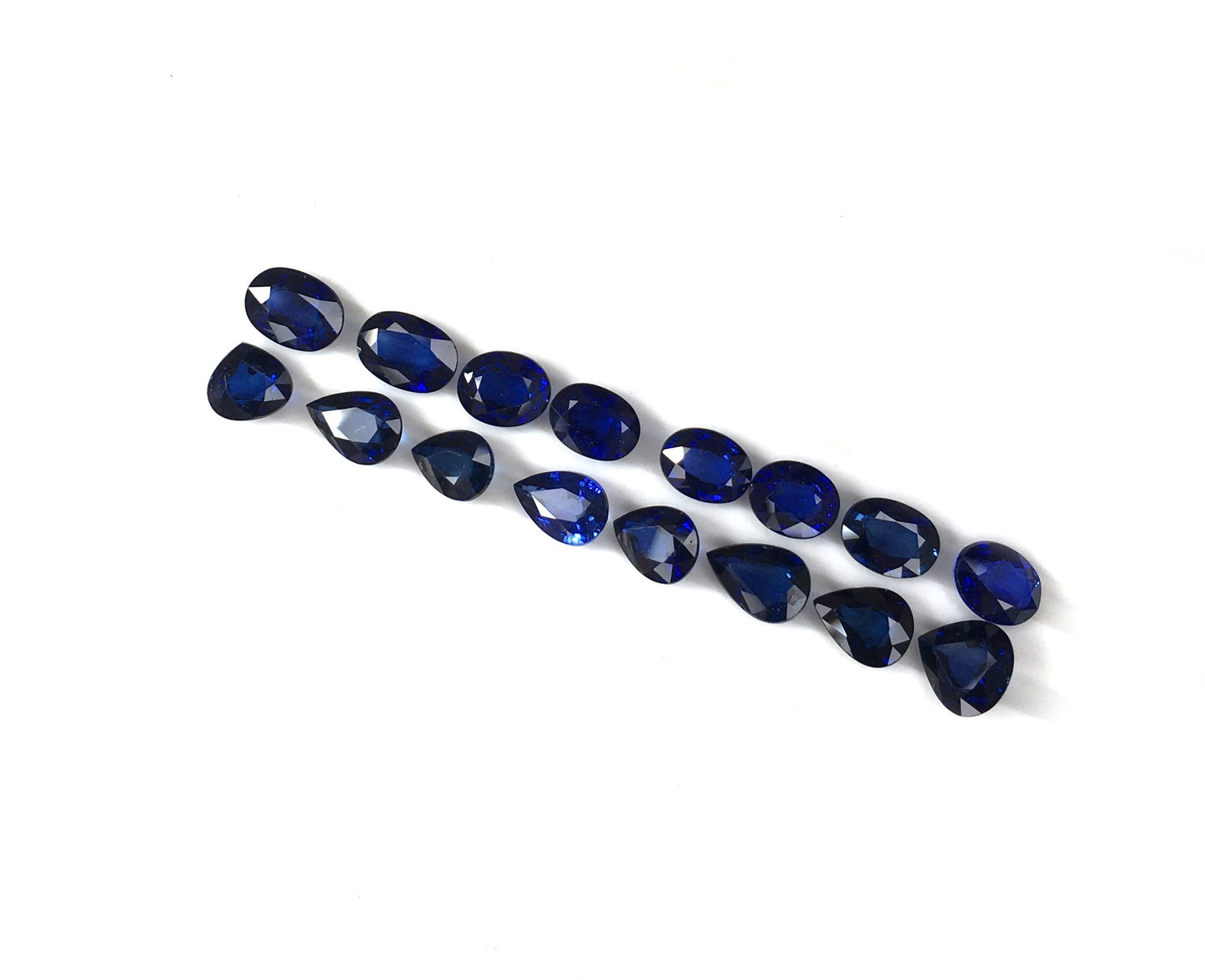 Natural Blue Sapphire Oval Shape 1-2 Carat Ring Size Loose Gemstone Fine Quality September Birthstone for Astrology Rings