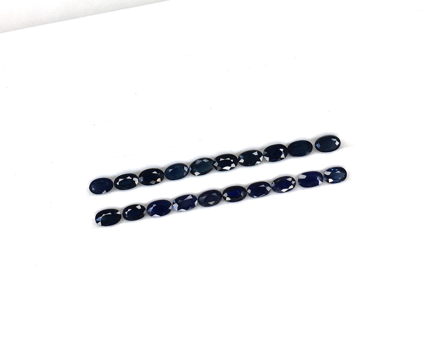 Blue Sapphire Heated Oval Shape Ceylon Blue Color Stone 3x5 mm Size September Birthstone Loose Gemstones for Jewellery Making
