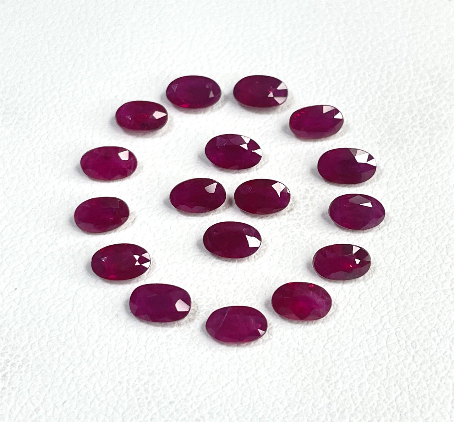 High-Quality Natural Burma Ruby Reddish Pink Color 3x5mm Oval Cut Heated Loose Gemstones for Making Jewellery