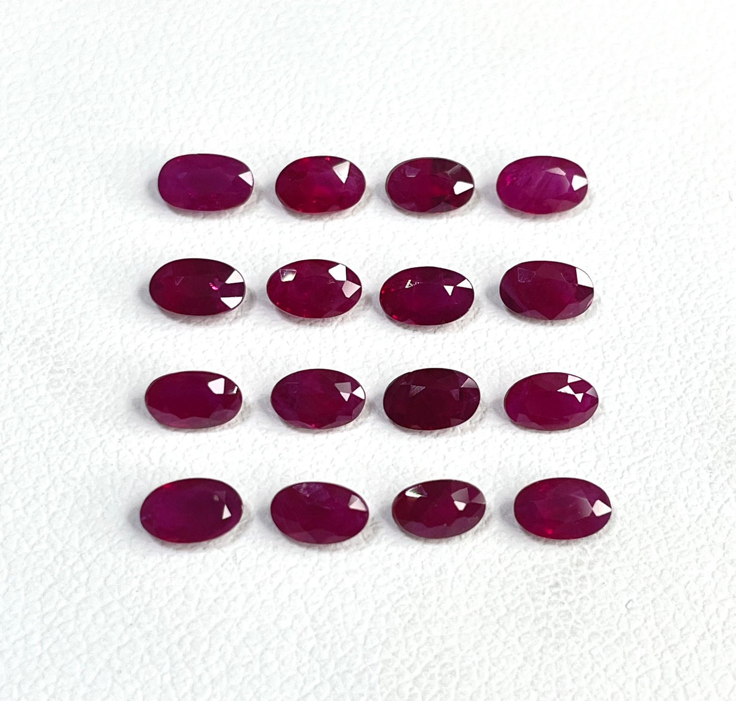 High-Quality Natural Burma Ruby Reddish Pink Color 3x5mm Oval Cut Heated Loose Gemstones for Making Jewellery