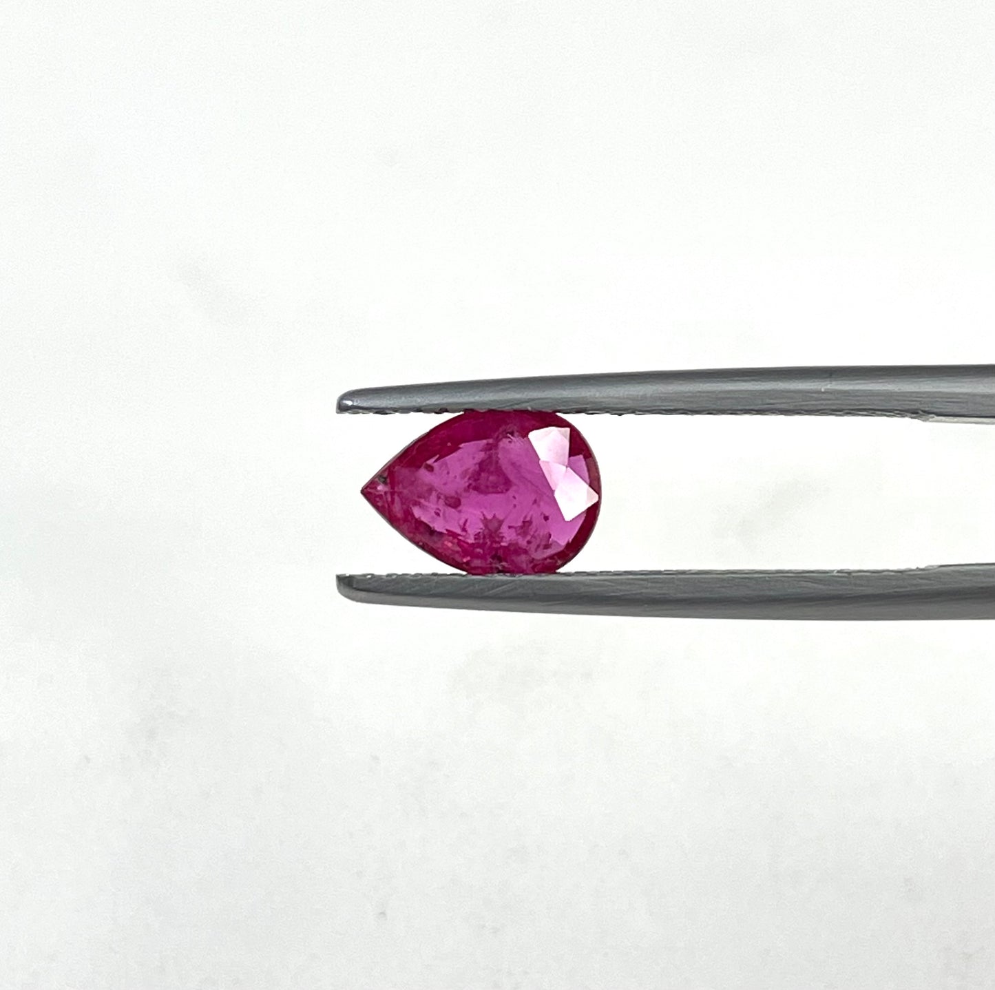 High-Quality Natural Mozambique Ruby Reddish Pink Color 1-3 Carat Oval Pear Cut Heated Loose Gemstones for Making Jewellery