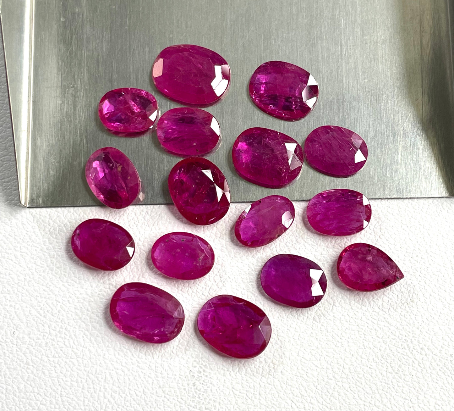High-Quality Natural Mozambique Ruby Reddish Pink Color 1-3 Carat Oval Pear Cut Heated Loose Gemstones for Making Jewellery