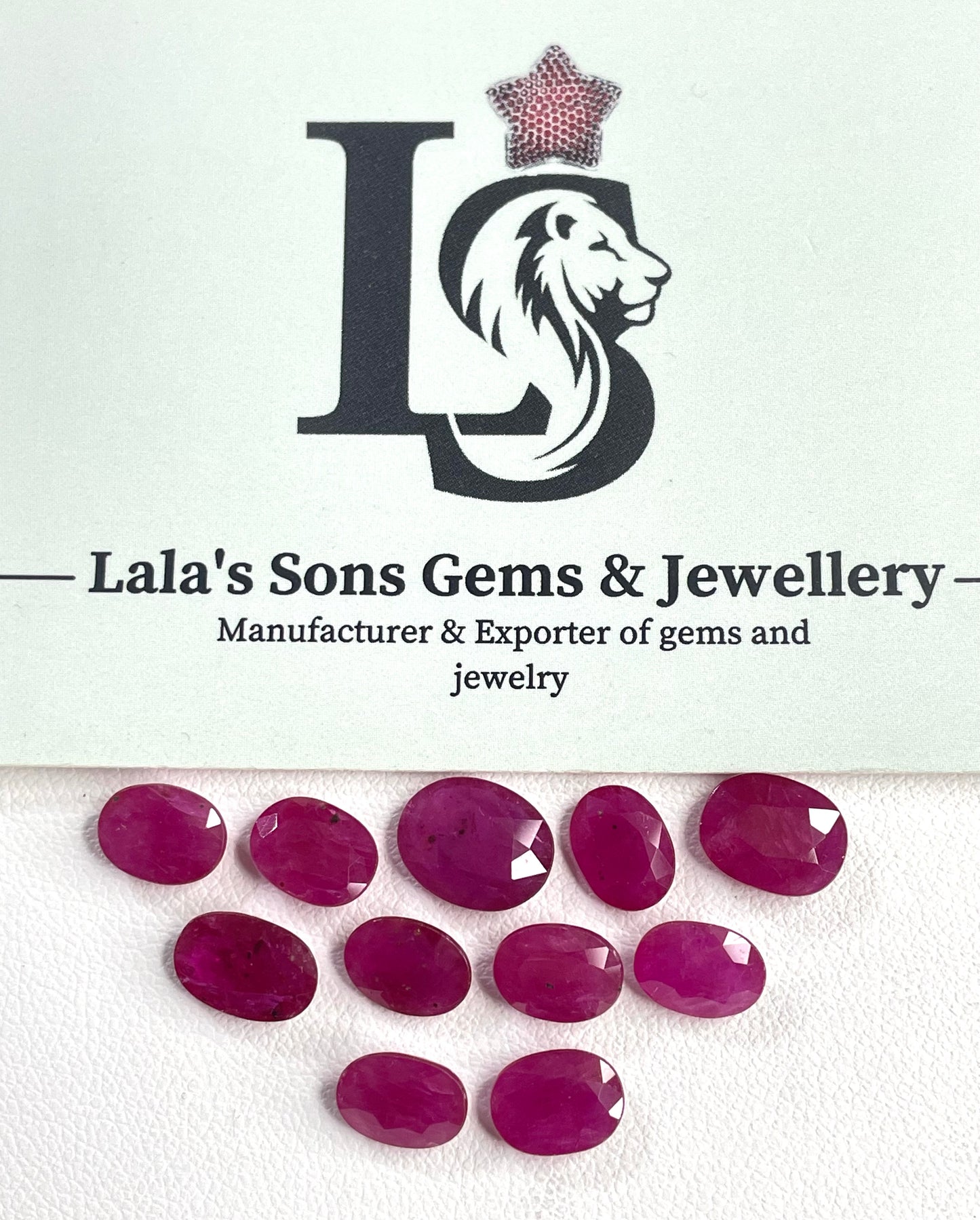 Best Quality Natural Mozambique Ruby 1-2 Carat Oval Pear Cut Reddish Pink Color Heated Loose Gemstone for Making Bracelets