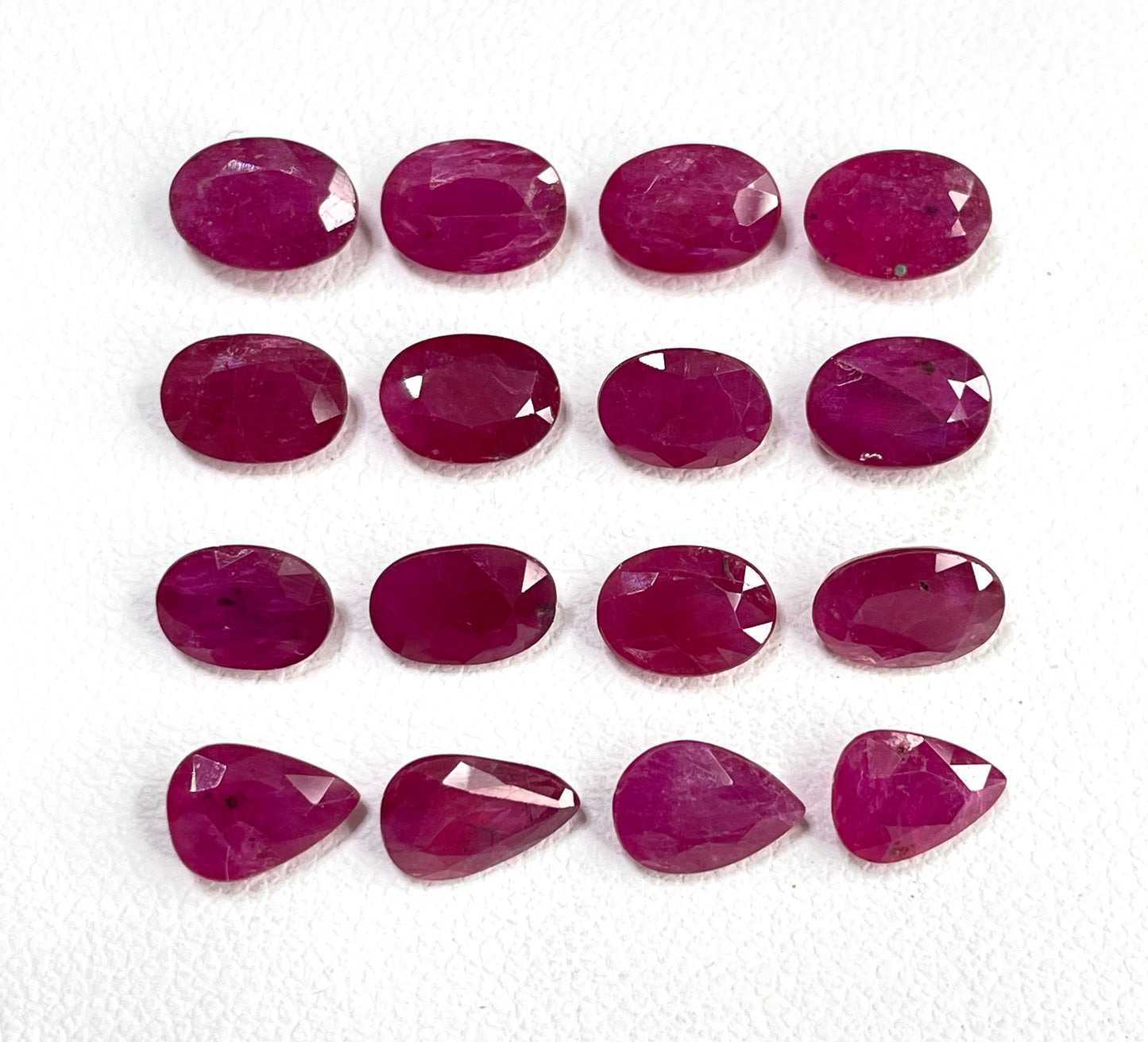 Best Quality Natural Mozambique Ruby 5x7mm Oval Pear Cut Reddish Pink Color Heated Loose Gemstone for Making Bracelets