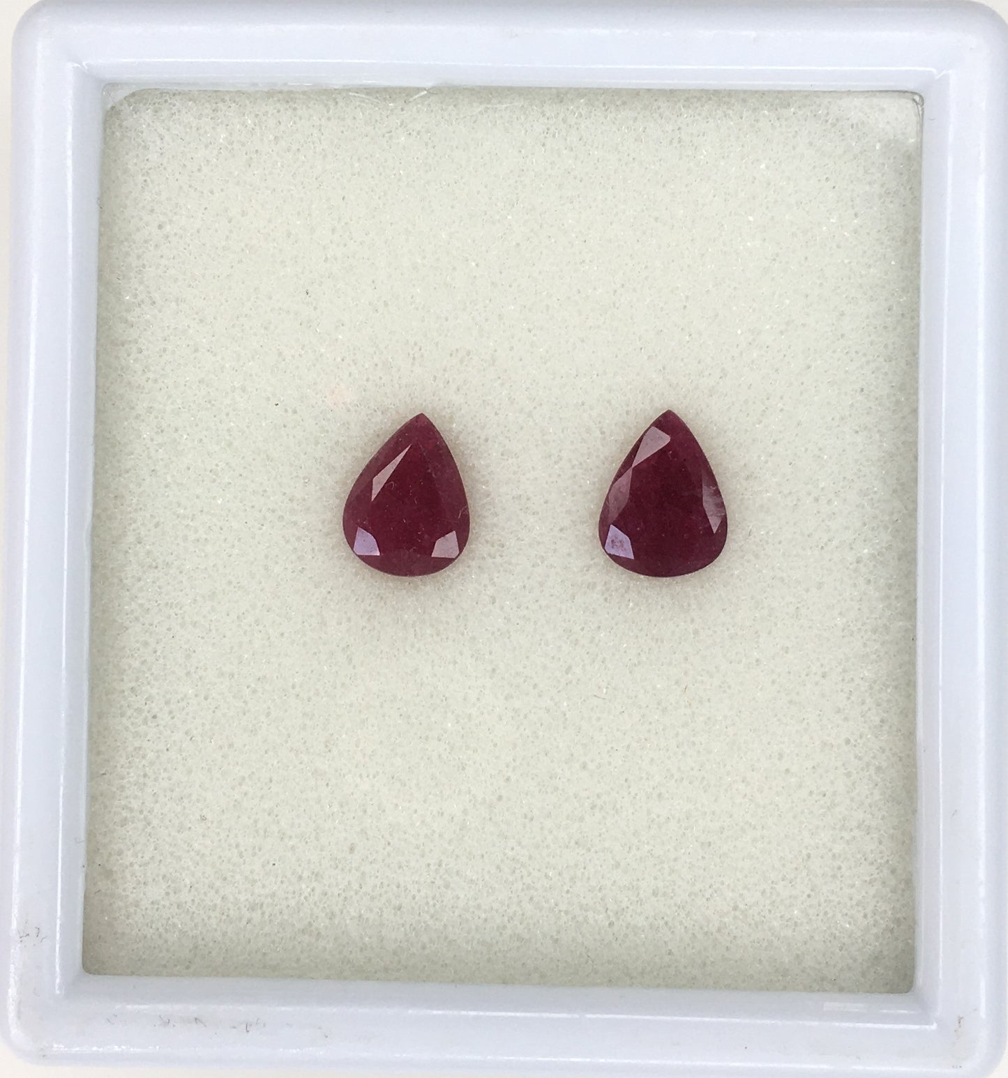 Fine Quality Natural Ruby African Pear Shape 6x8mm Gemstone Blood Red Color Loose Stone for Jewelry Making