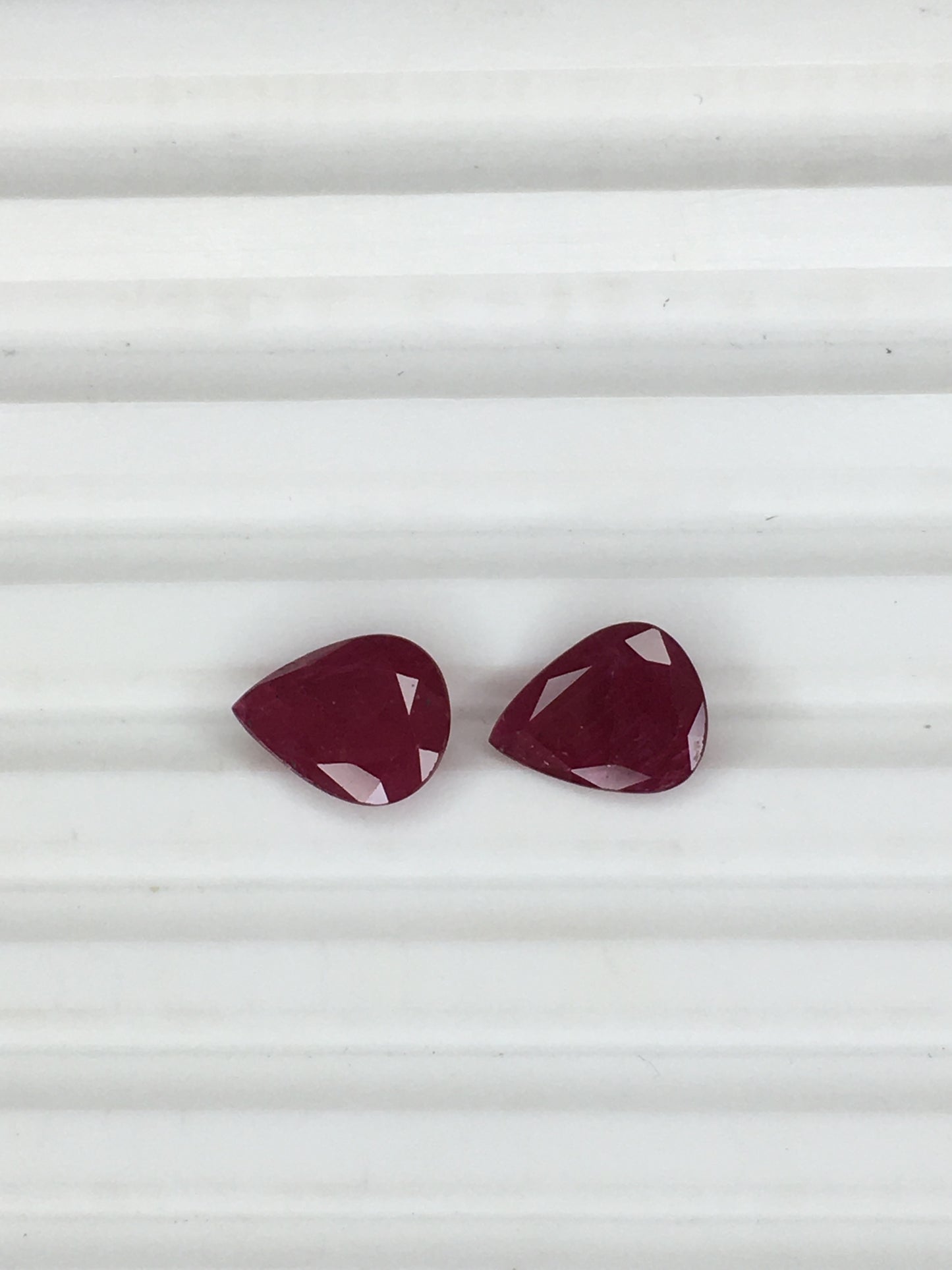 Fine Quality Natural Ruby African Pear Shape 6x8mm Gemstone Blood Red Color Loose Stone for Jewelry Making