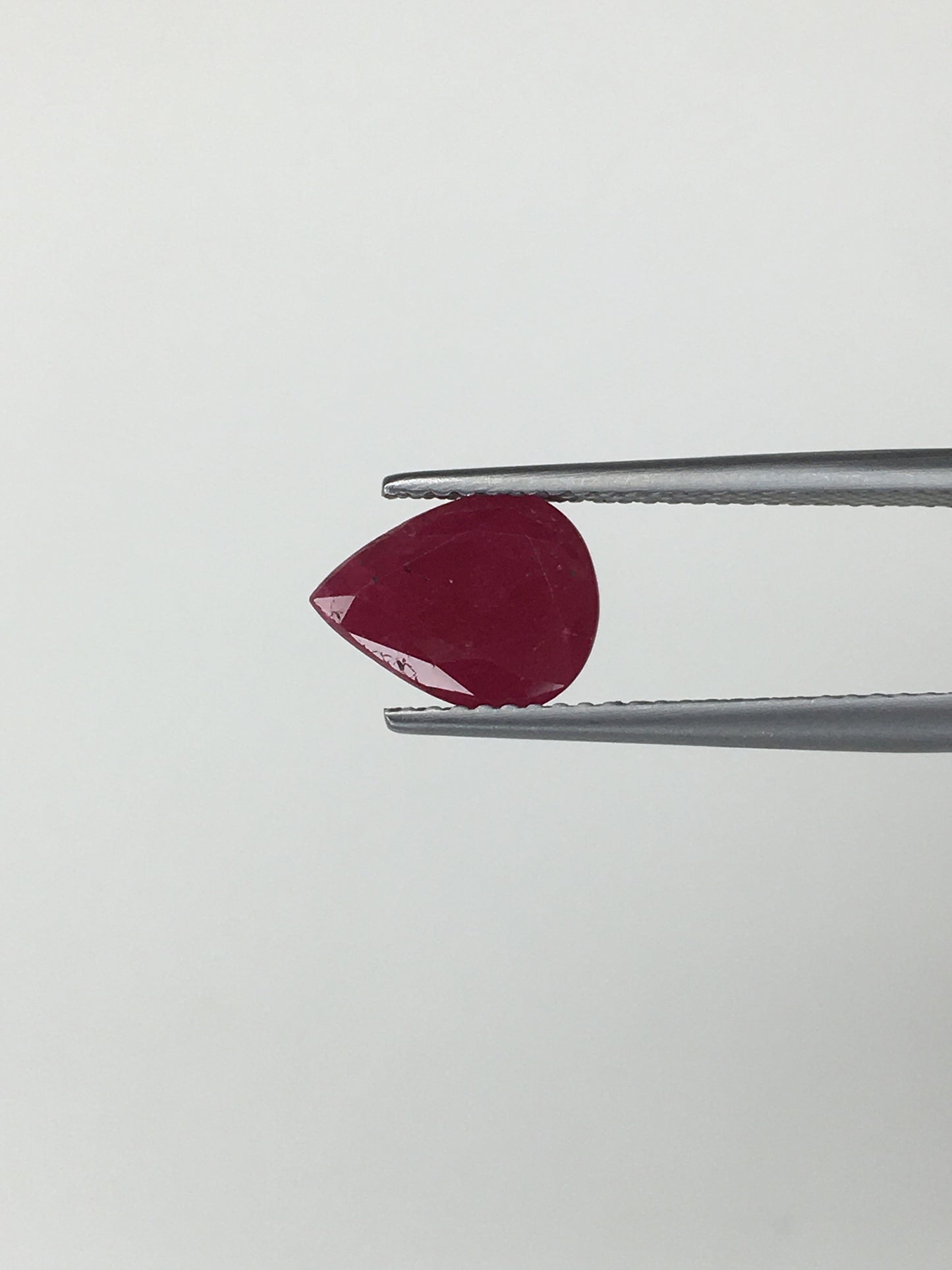 Fine Quality Natural Ruby African Pear Shape 6x8mm Gemstone Blood Red Color Loose Stone for Jewelry Making