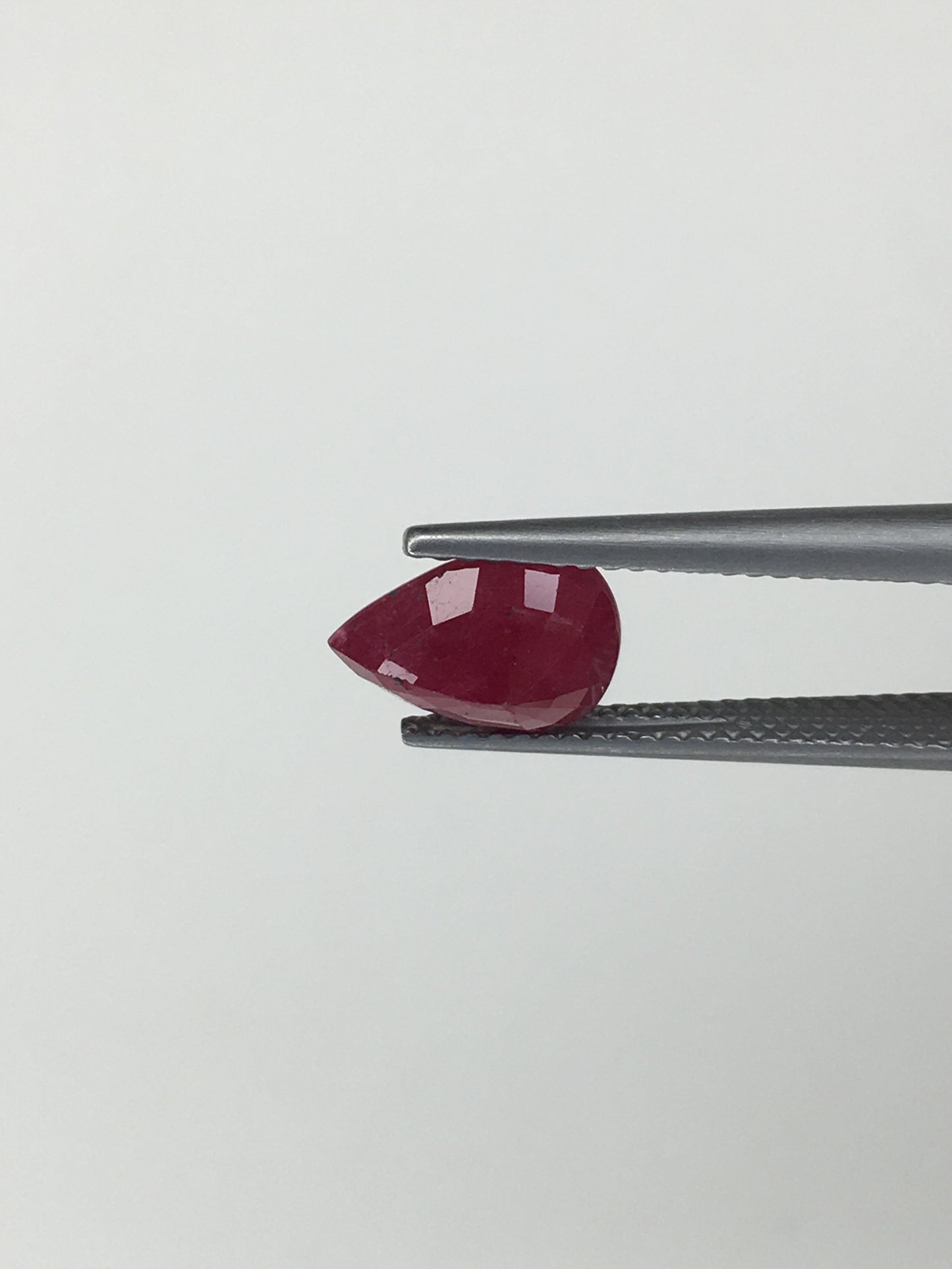 Fine Quality Natural Ruby African Pear Shape 6x8mm Gemstone Blood Red Color Loose Stone for Jewelry Making