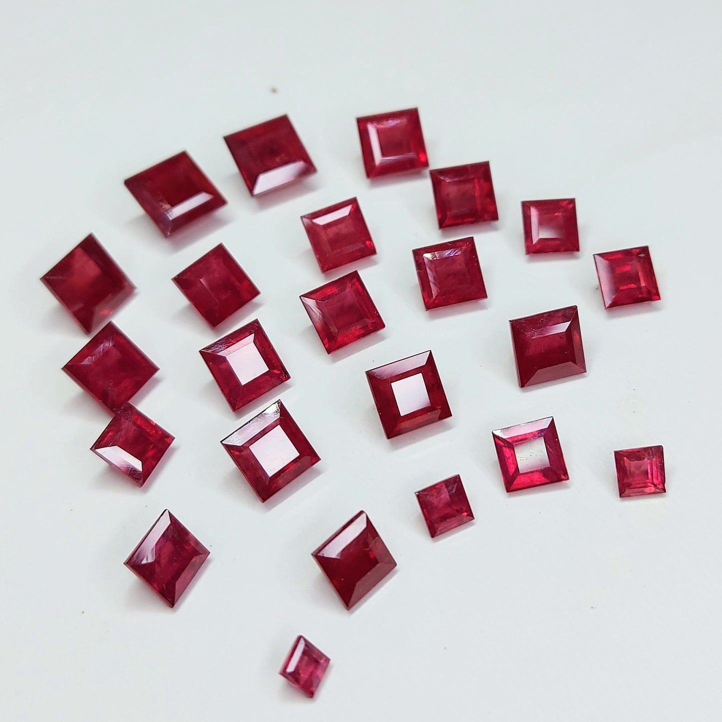 Top Most Quality Ruby Glass Filling Calibration Sizes 5-10mm Cushion Shape Red Color Loose Gemstones for Jewelry Making