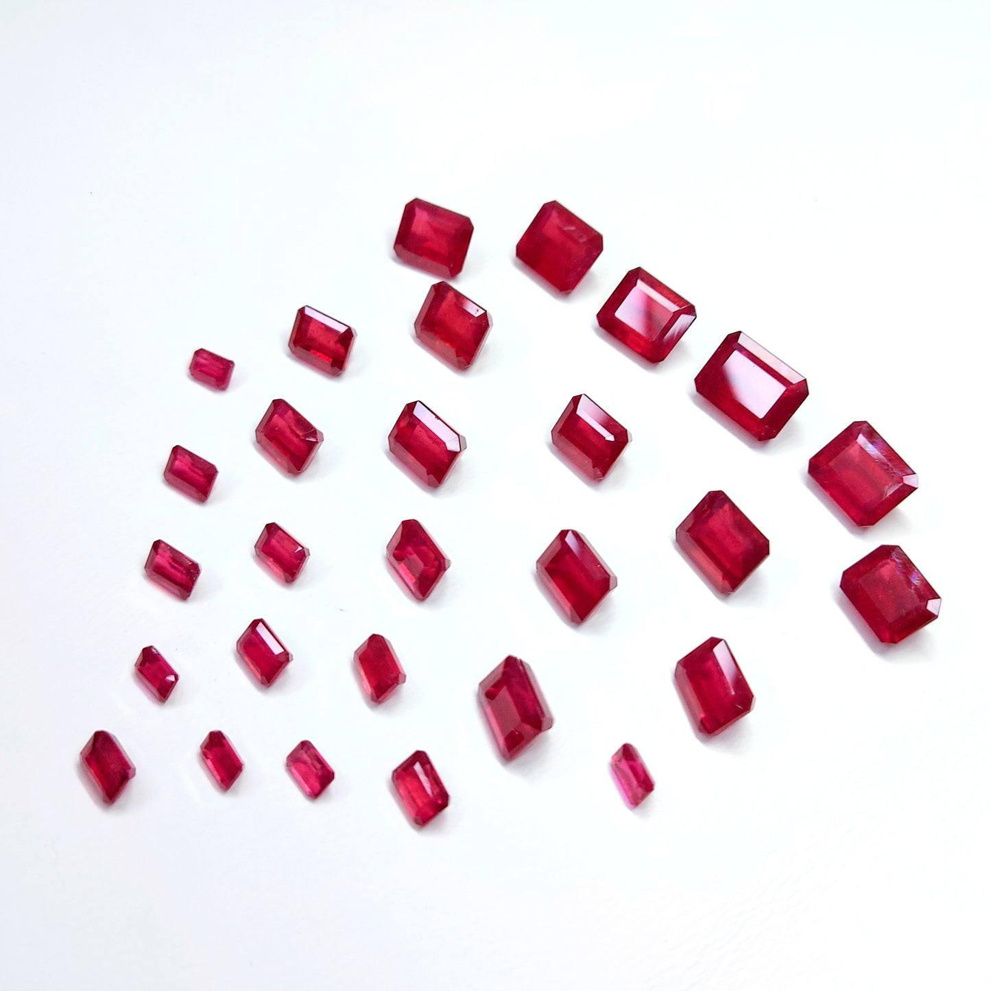 Calibrated Fine Quality Ruby Heat-Treated 5x7mm, 9x11mm Sizes Octagon Shape Blood Red Color Loose Gemstones for Jewelry Making