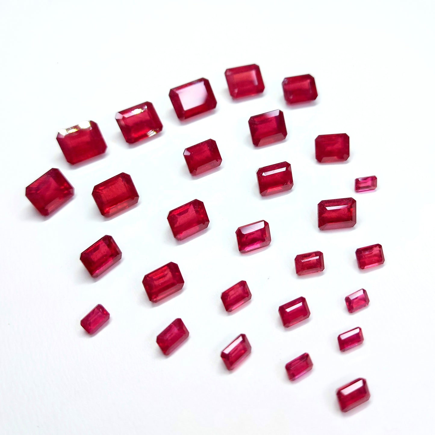 Calibrated Fine Quality Ruby Heat-Treated 5x7mm, 9x11mm Sizes Octagon Shape Blood Red Color Loose Gemstones for Jewelry Making