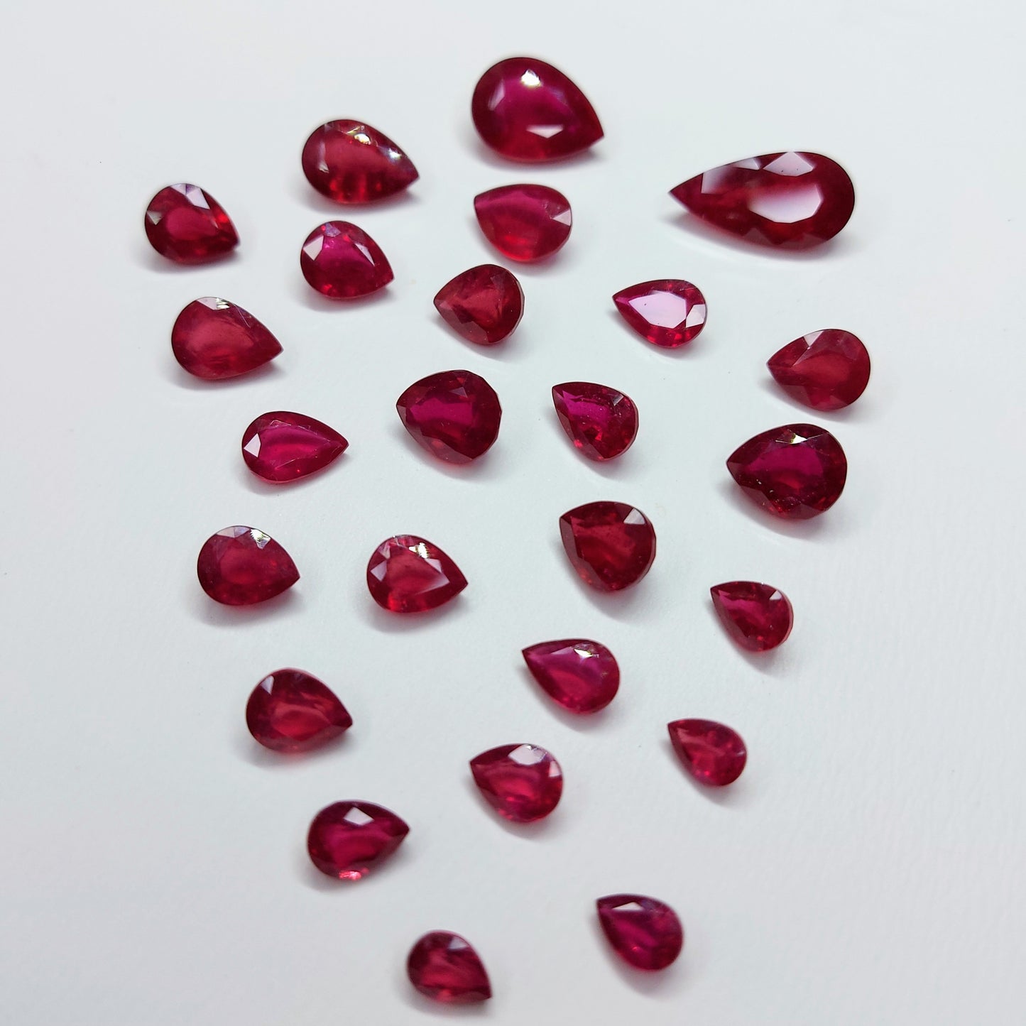 Best Quality Ruby Heat-Treated Calibration Sizes 6x4-8x10mm Pear Cut Loose Gemstones for Jewellery Making